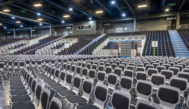 Hall 1, seating, row seating, concert seating, extended grandstand, telescopic grandstand